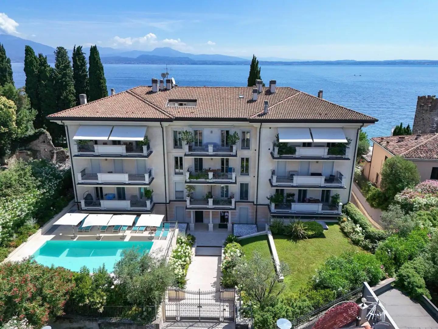Garda Apartament *